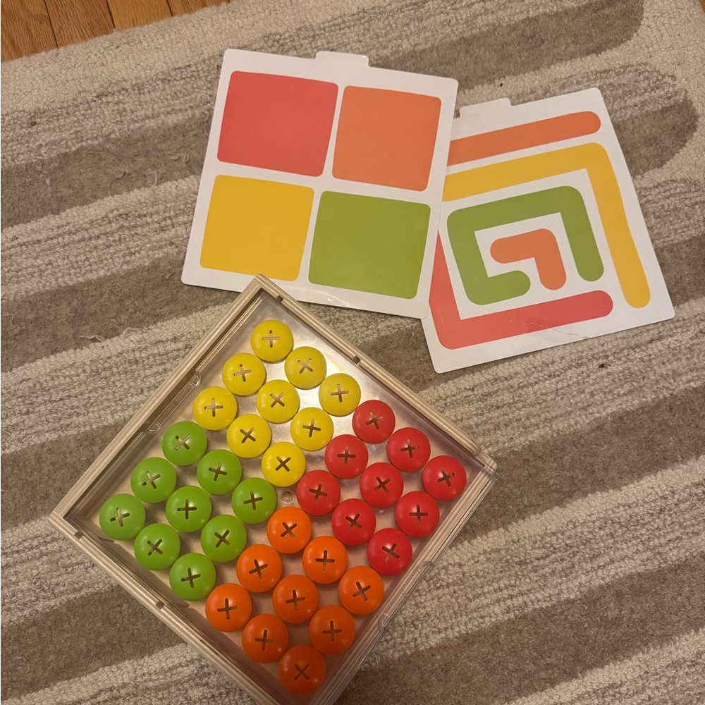 Colorful Wooden Peg Puzzle with Pattern Cards